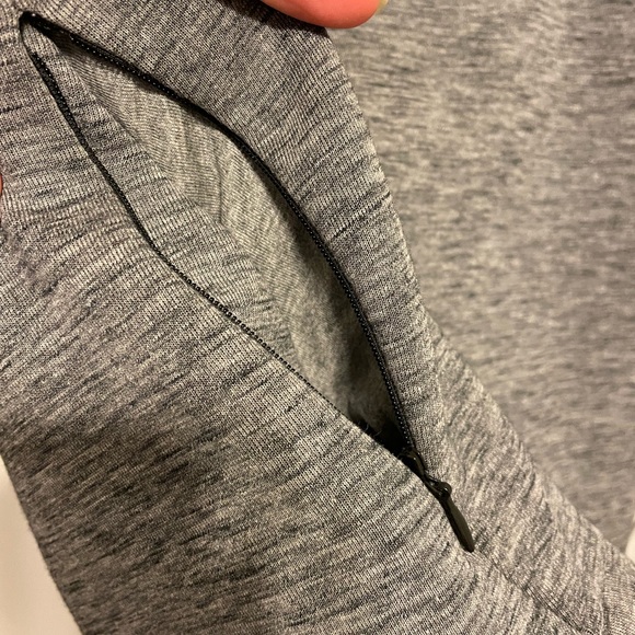PUMA SWEATER MEDIUM GREY GRAY LONG SLEEVE RUNNING - Picture 5 of 5